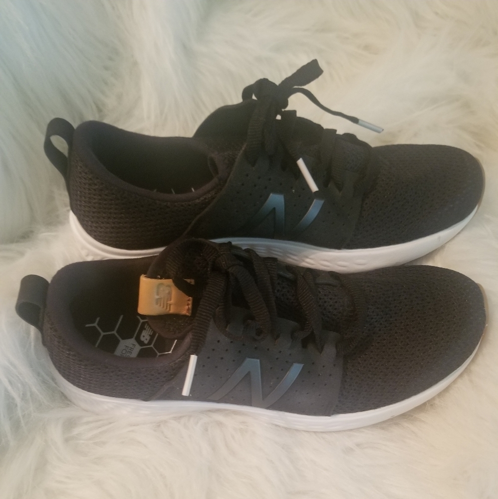 Women's Fresh Foam Sport Lightweight Running Shoe